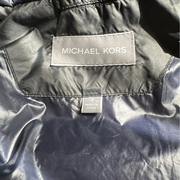 Michael Kors black puffer Down filled Coat size small - Picture 6 of 10